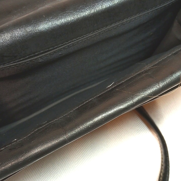 Buxton Leather Crossbody - Picture 5 of 6